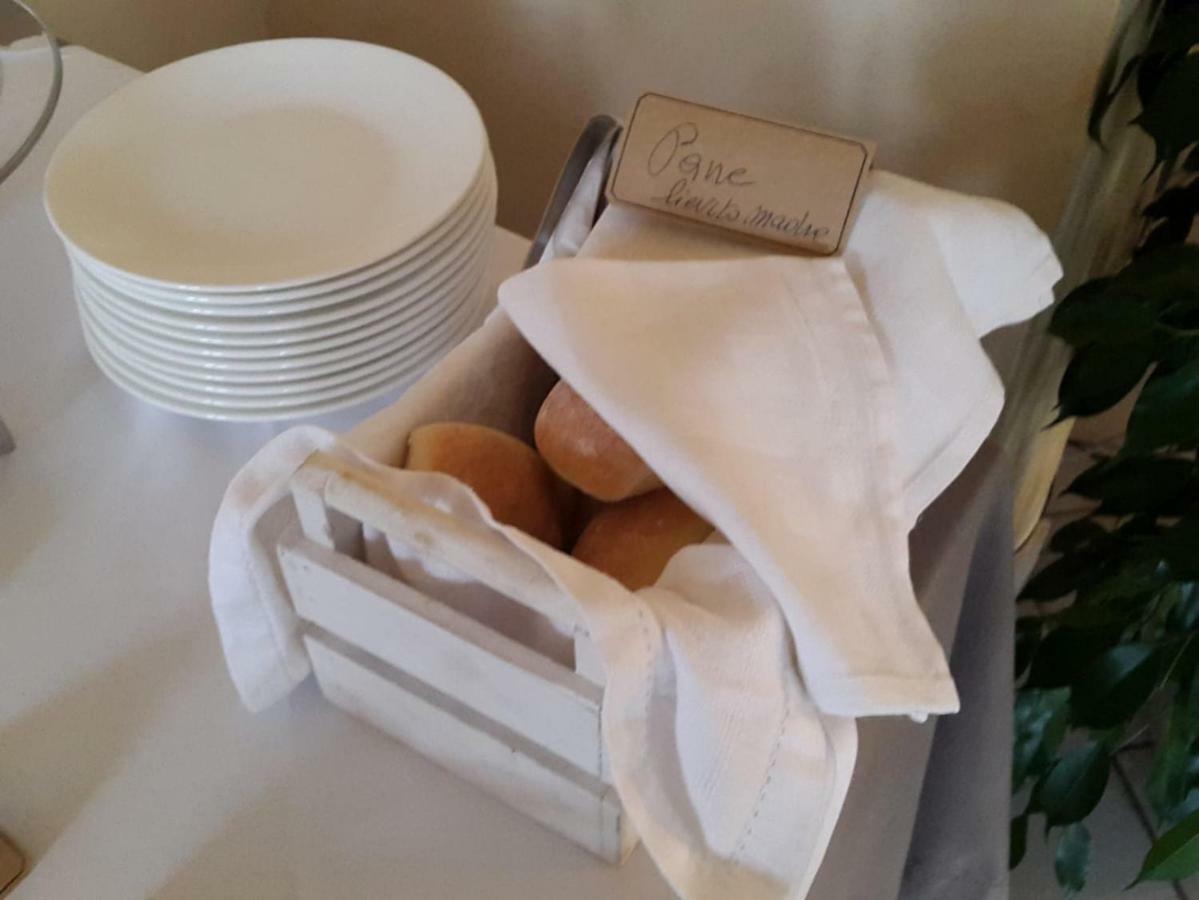 Relais Juliette Hotel La Morra Eksteriør billede